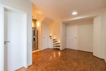 Sala de apartamento à venda com 2 quartos, 62m² em Alphaville Industrial, Barueri