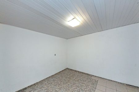 Quarto de casa para alugar com 1 quarto, 50m² em Vila Carmem, São Paulo