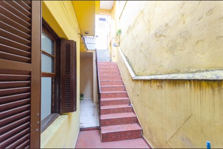 Corredor externo de casa para alugar com 3 quartos, 90m² em Freguesia do Ó, São Paulo