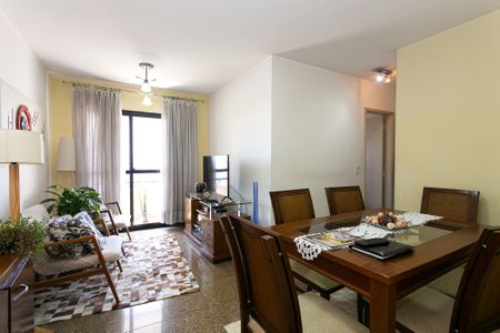 Sala de apartamento para alugar com 3 quartos, 56m² em Vila Carrão, São Paulo