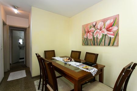 Apartamento à venda com 56m², 3 quartos e 1 vagaSala