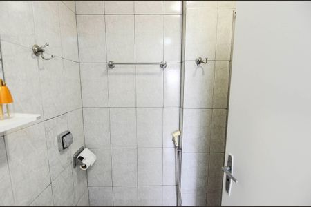 Apartamento à venda com 55m², 2 quartos e 1 vaga Apartamento à venda com 55m², 2 quartos e 1 vagaBanheiro Social