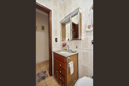 Casa à venda com 176m², 2 quartos e 3 vagasBanheiro