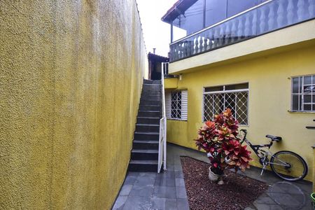 Casa à venda com 176m², 2 quartos e 3 vagasQuintal