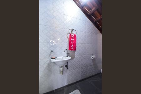 Casa à venda com 176m², 2 quartos e 3 vagasBanheiro de Serviço