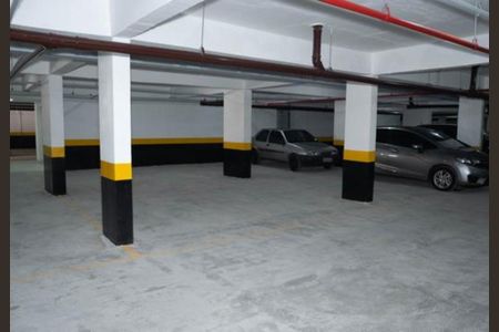 Apartamento à venda com 56m², 2 quartos e 1 vagaFoto 02