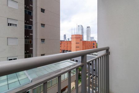 Sala - Varanda de apartamento para alugar com 1 quarto, 28m² em Jardim Caravelas, São Paulo
