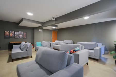 Apartamento à venda com 41m², 2 quartos e 1 vaga Apartamento à venda com 41m², 2 quartos e 1 vagaÁrea comum - Cinema