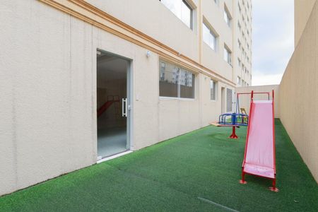 Apartamento à venda com 41m², 2 quartos e 1 vaga Apartamento à venda com 41m², 2 quartos e 1 vagaÁrea comum - Playground