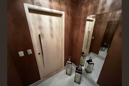 Apartamento à venda com 129m², 3 quartos e 3 vagasHall de entrada