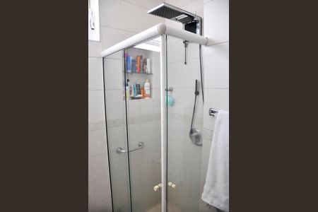 Casa à venda com 250m², 5 quartos e 4 vagas Casa à venda com 250m², 5 quartos e 4 vagasBanheiro Social 1