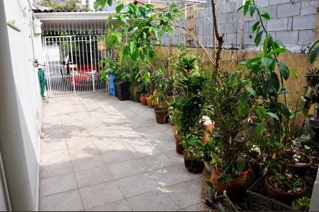 Casa à venda com 250m², 5 quartos e 4 vagas Casa à venda com 250m², 5 quartos e 4 vagasVista da Cozinha 2