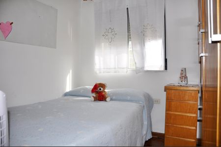 Casa à venda com 250m², 5 quartos e 4 vagas Casa à venda com 250m², 5 quartos e 4 vagasQuarto 2