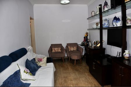 Casa à venda com 250m², 5 quartos e 4 vagas Casa à venda com 250m², 5 quartos e 4 vagasSala