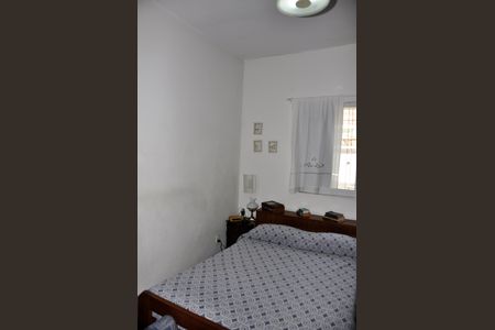 Casa à venda com 250m², 5 quartos e 4 vagas Casa à venda com 250m², 5 quartos e 4 vagasQuarto 1