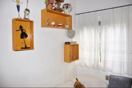 Casa à venda com 250m², 5 quartos e 4 vagas Casa à venda com 250m², 5 quartos e 4 vagasQuarto 2