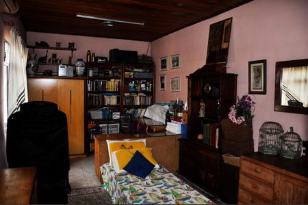 Casa à venda com 250m², 5 quartos e 4 vagas Casa à venda com 250m², 5 quartos e 4 vagasSuíte da Edícula