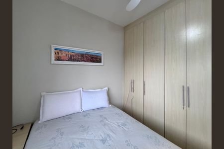 Apartamento à venda com 100m², 3 quartos e 2 vagasQuarto 2