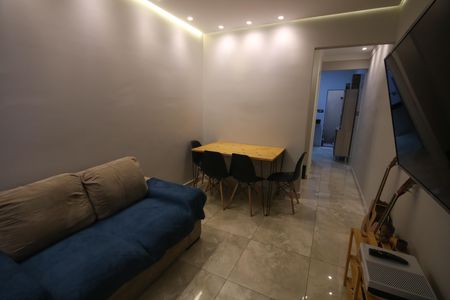 Casa de condomínio para alugar com 80m², 2 quartos e 1 vaga Casa de condomínio para alugar com 80m², 2 quartos e 1 vagaSala