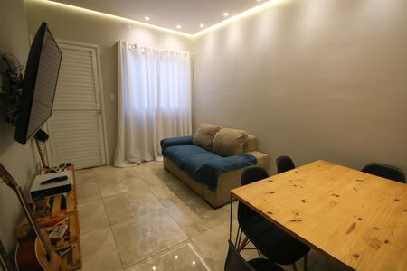 Sala de casa de condomínio para alugar com 2 quartos, 80m² em Sítio do Campo, Praia Grande