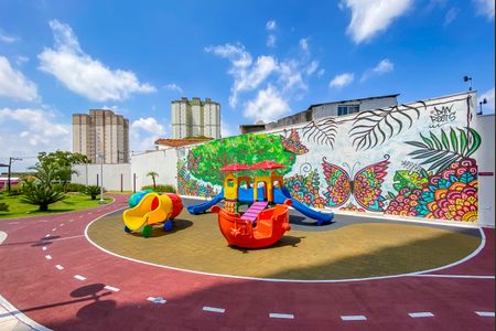 Apartamento à venda com 83m², 2 quartos e 2 vagasÁrea comum - Playground