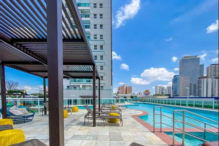 Apartamento à venda com 83m², 2 quartos e 2 vagasÁrea comum - Piscina