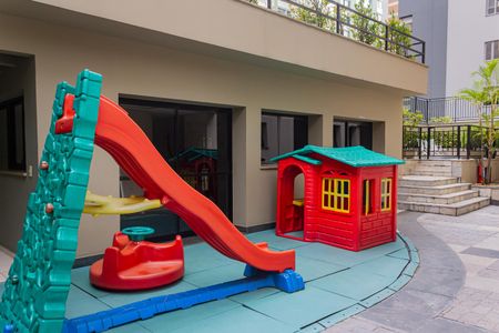 Apartamento à venda com 115m², 3 quartos e 2 vagasÁrea comum - Playground