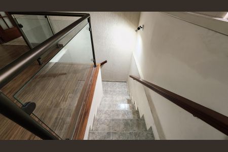 Escada de casa à venda com 3 quartos, 265m² em Vila Josefina, Jundiaí