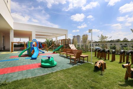 Apartamento para alugar com 241m², 4 quartos e 3 vagas Apartamento para alugar com 241m², 4 quartos e 3 vagasÁrea comum - Playground
