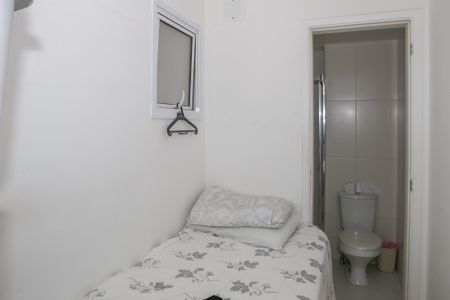 Apartamento para alugar com 241m², 4 quartos e 3 vagas Apartamento para alugar com 241m², 4 quartos e 3 vagasQuarto e Banheiro de Serviço