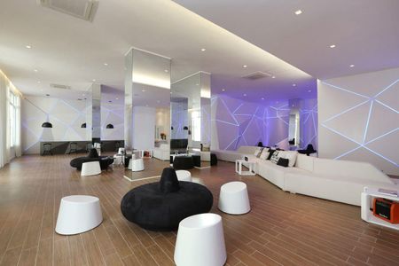 Apartamento para alugar com 241m², 4 quartos e 3 vagas Apartamento para alugar com 241m², 4 quartos e 3 vagasÁrea comum