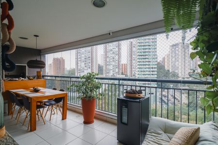 Apartamento à venda com 133m², 4 quartos e 2 vagas Apartamento à venda com 133m², 4 quartos e 2 vagasVista do Quarto