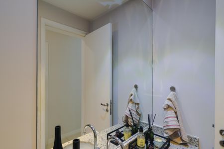 Apartamento à venda com 133m², 4 quartos e 2 vagas Apartamento à venda com 133m², 4 quartos e 2 vagasLavabo