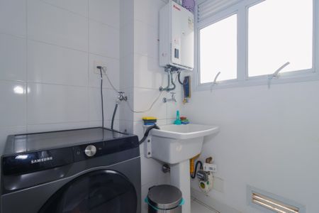 Apartamento à venda com 133m², 4 quartos e 2 vagas Apartamento à venda com 133m², 4 quartos e 2 vagasÁrea de Serviço