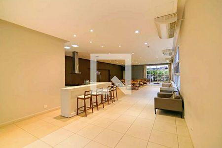 Apartamento à venda com 133m², 4 quartos e 2 vagas Apartamento à venda com 133m², 4 quartos e 2 vagasÁrea comum - Salão de festas