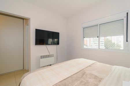 Apartamento à venda com 133m², 4 quartos e 2 vagas Apartamento à venda com 133m², 4 quartos e 2 vagasSuíte 1