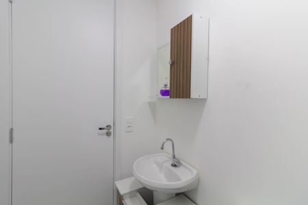 Apartamento para alugar com 40m², 2 quartos e sem vaga Apartamento para alugar com 40m², 2 quartos e sem vagaBanheiro