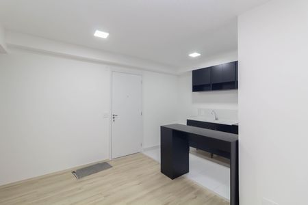 Sala de apartamento para alugar com 2 quartos, 40m² em Jardim Helian, São Paulo