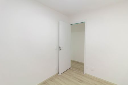 Quarto 2 de apartamento para alugar com 2 quartos, 40m² em Jardim Helian, São Paulo