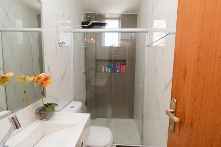 Apartamento à venda com 83m², 3 quartos e 2 vagasBanheiro Social