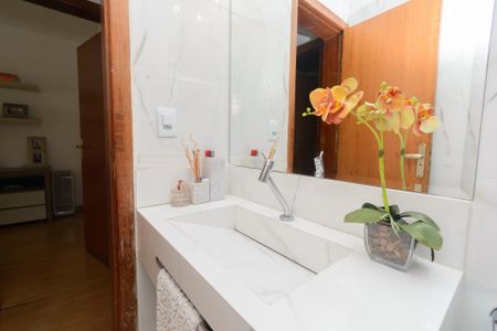 Apartamento à venda com 83m², 3 quartos e 2 vagasBanheiro Social