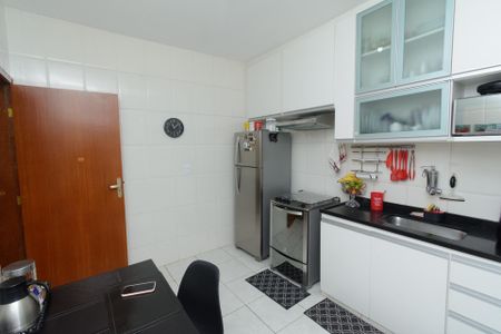 Apartamento à venda com 83m², 3 quartos e 2 vagasCozinha