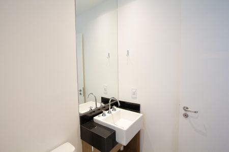 Studio para alugar com 28m², 1 quarto e sem vaga Studio para alugar com 28m², 1 quarto e sem vagaBanheiro