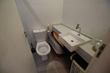 Apartamento à venda com 110m², 3 quartos e 1 vagaBanheiro da Suíte 2
