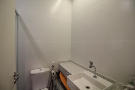 Apartamento à venda com 110m², 3 quartos e 1 vagaBanheiro da Suíte 2