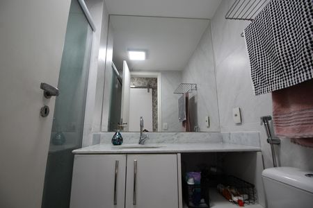 Apartamento à venda com 110m², 3 quartos e 1 vagaBanheiro Social 2