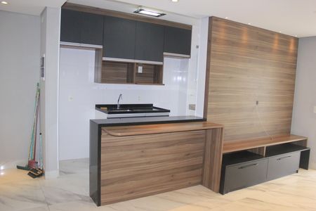 Sala de apartamento à venda com 2 quartos, 68m² em Jardim Flor da Montanha, Guarulhos