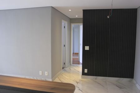 Sala de apartamento à venda com 2 quartos, 68m² em Jardim Flor da Montanha, Guarulhos