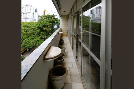 Apartamento à venda com 230m², 4 quartos e 2 vagasVaranda da Sala