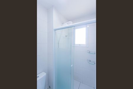 Banheiro suite de apartamento para alugar com 1 quarto, 38m² em Vila Palmeiras, São Paulo